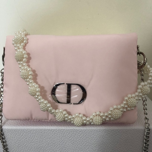 Dior Beauty Pink clutch Limited Edition - Picture 2 of 16